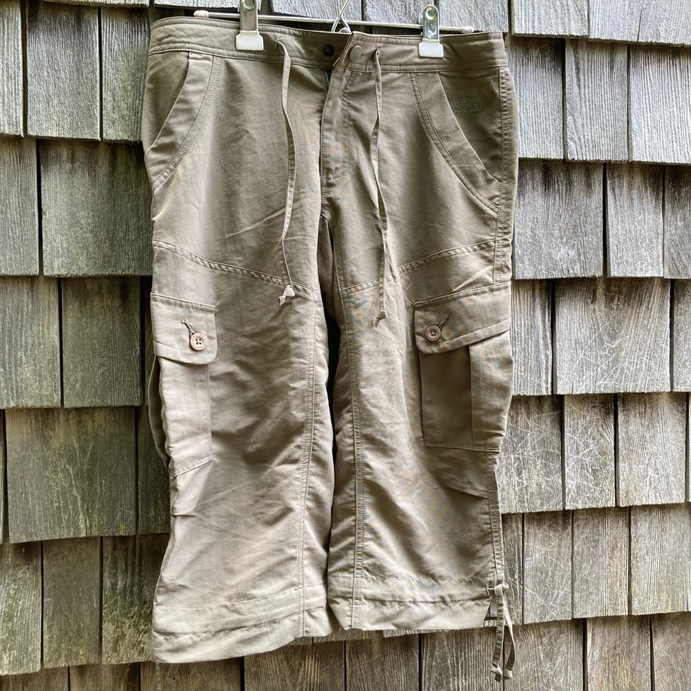 North Face cropped pants